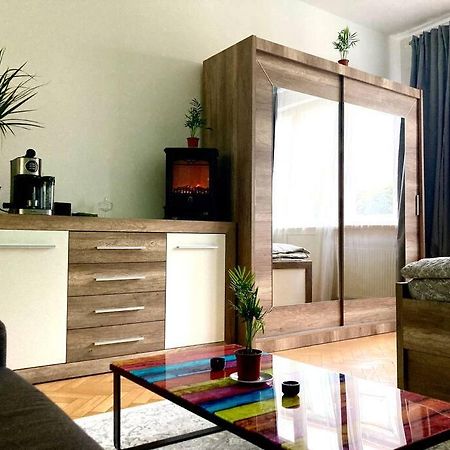 Sunny Flat In Center Of Prague Apartment ภายนอก รูปภาพ